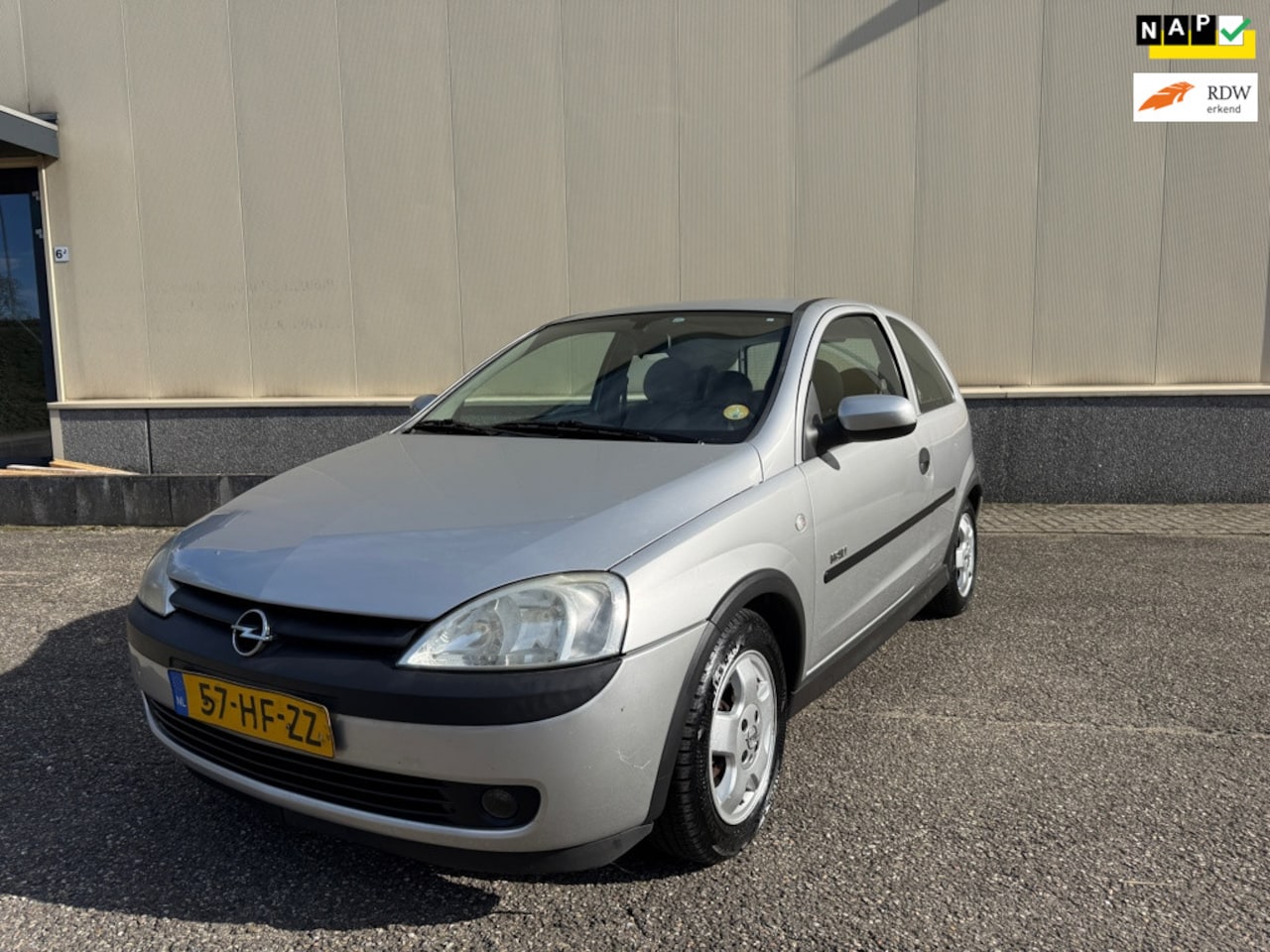 Opel Corsa - 1.4-16V Elegance Vol Automaat ! - AutoWereld.nl