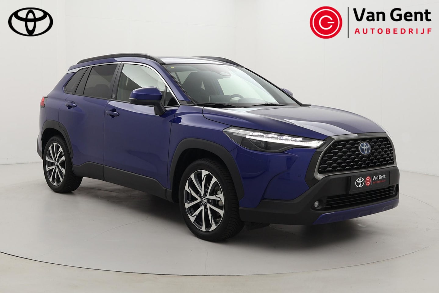 Toyota Corolla Cross - Hybrid 200 Style | Trekhaak | Dodehoek detectie | Stoel-/stuurverwarming | Apple Carplay / - AutoWereld.nl