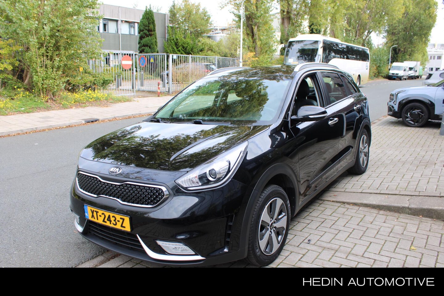 Kia Niro - 1.6 GDi Hybrid DynamicLine Navigatie l Camera l Half-leder l Trekhaak l Cruise-controle l - AutoWereld.nl