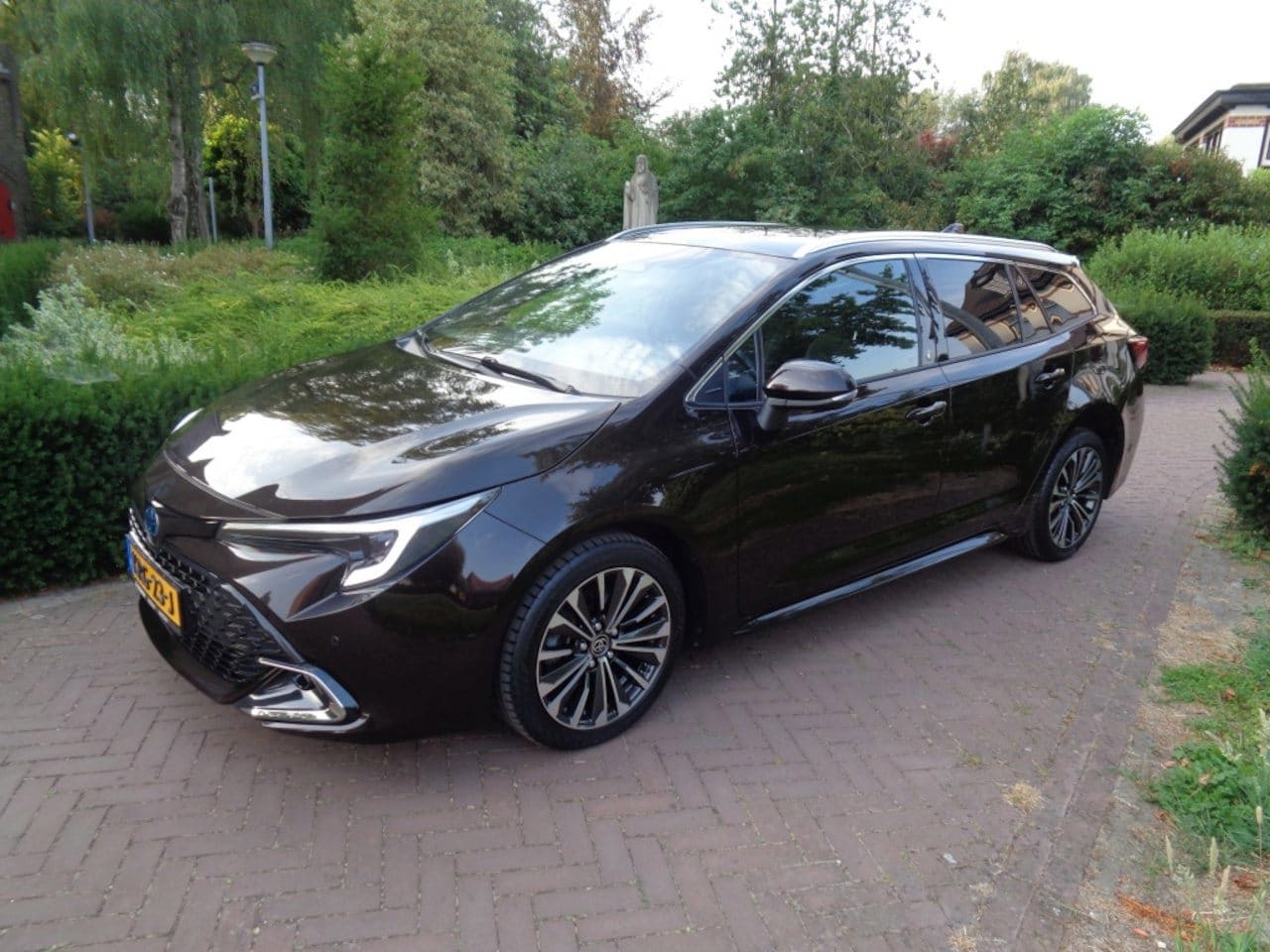 Toyota Corolla Touring Sports - Hybrid 200 Dynamic - AutoWereld.nl