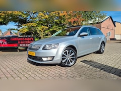 Skoda Octavia Combi - 1.6 TDI-Edition Businessline PANO-12-2025