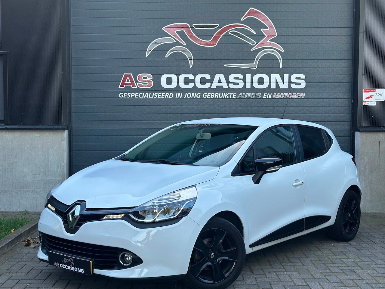 Renault Clio - 0.9 TCe ECO Collection - Keyless - BT - Airco - Navi - AutoWereld.nl