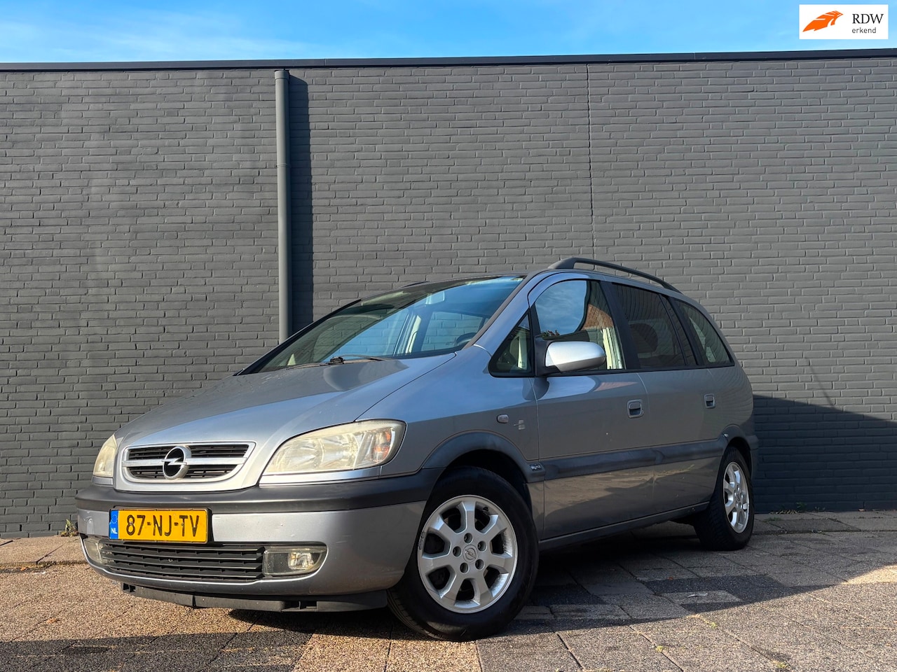 Opel Zafira - 2.2 | 7-Persoons | Trekhaak | Nieuwe APK - AutoWereld.nl