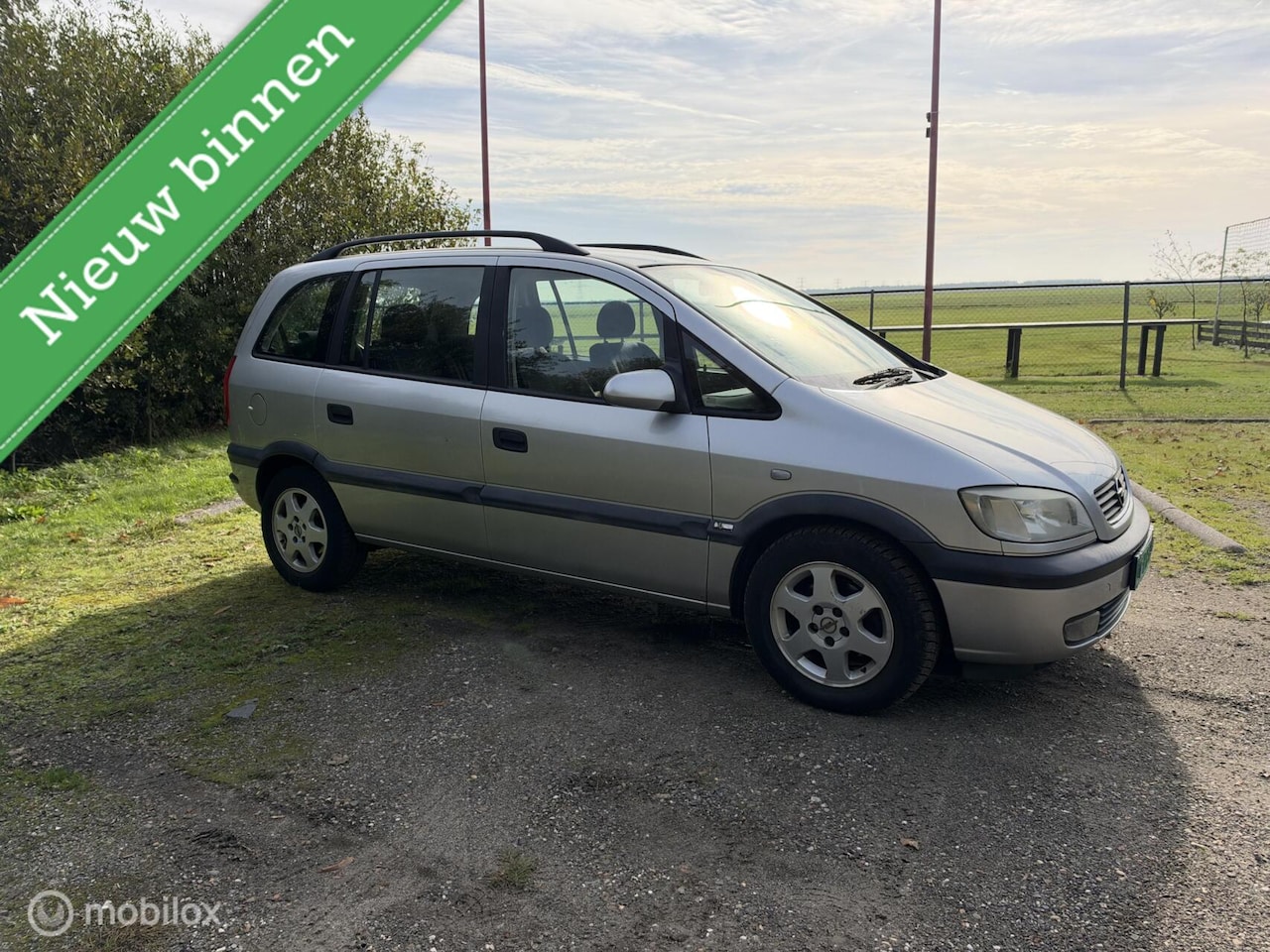 Opel Zafira - 2.2-16V Elegance | 7-persoons | € 1.350,- - AutoWereld.nl