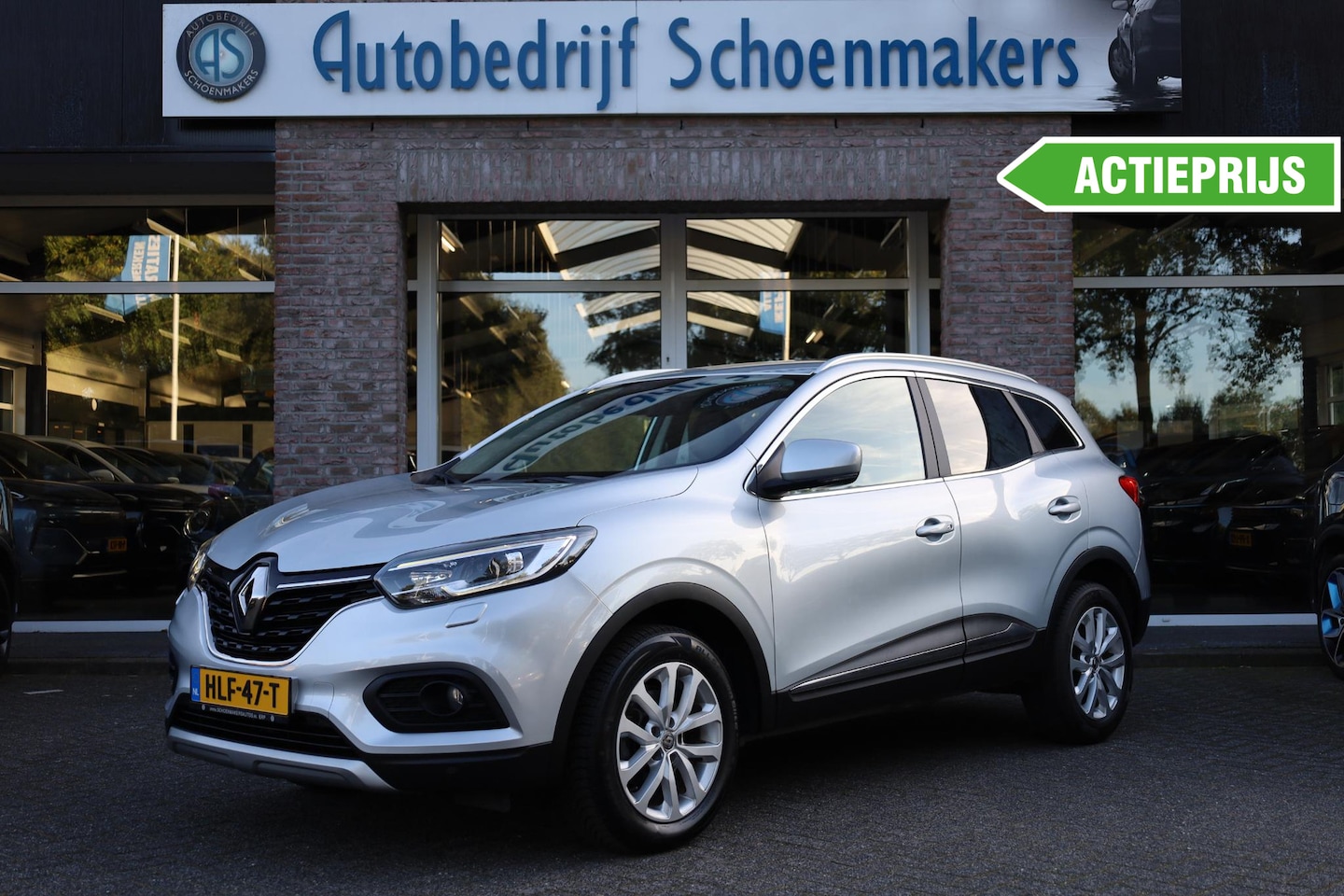 Renault Kadjar - 1.3 TCe INTENS CAMERA DAB HALFLEER CARPLAY CRUISE NAVI CLIMA 2xPDC 17"LMV 2xKEYLESS ENZ. - AutoWereld.nl