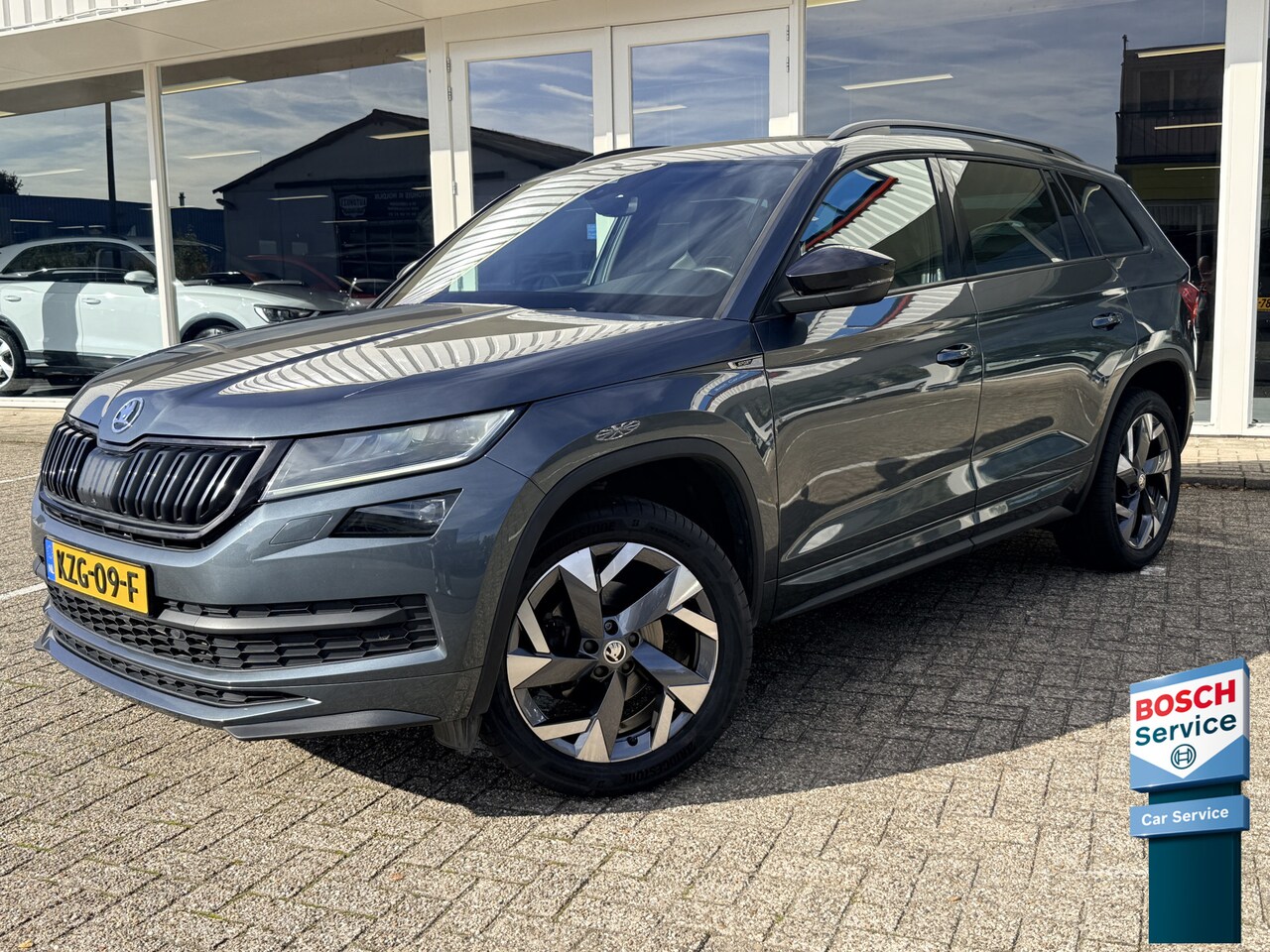 Skoda Kodiaq - 1.5 TSI Sportline Business | Trekhaak | Adapt. Cruise | Apple/Android | Stoelen- Stuur en - AutoWereld.nl