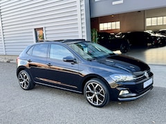 Volkswagen Polo - 1.0 TSI Highline Panodak|PDC|Climate|Media Zwart
