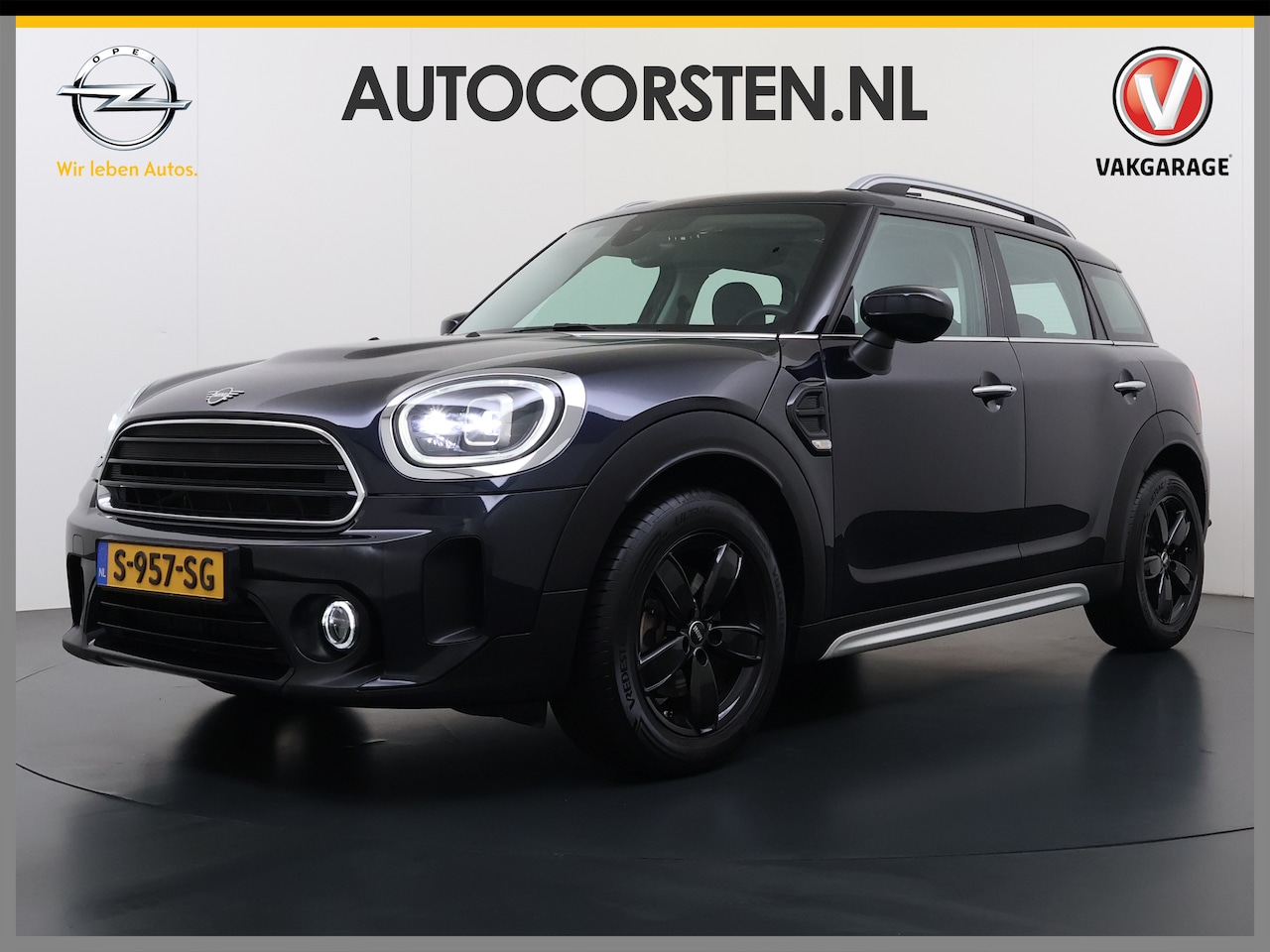 MINI Countryman - 1.5T 136PK Automaat Cooper 2X Schuifkanteldak Camera Verwarmde-Sportstoelen Apple Carplay - AutoWereld.nl