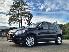 Volkswagen Tiguan - 2.0 TSI Sport&St.4M