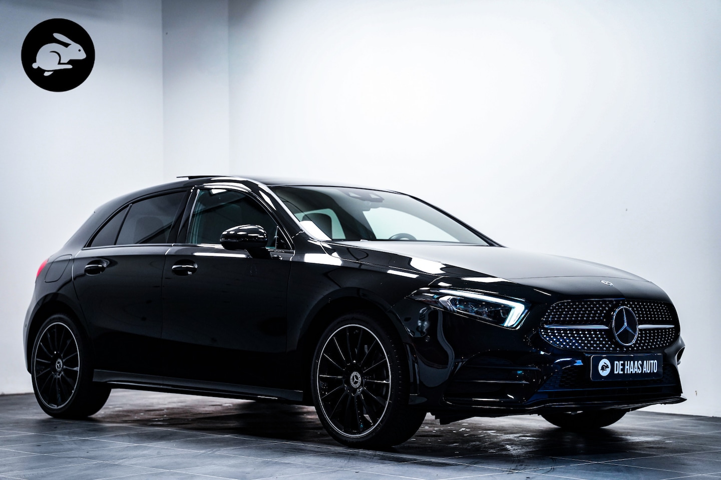 Mercedes-Benz A-klasse - 250 e AMG Black ed|Pano dak|19 inch|Camera|Acc - AutoWereld.nl
