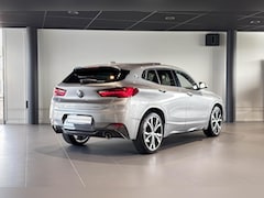 BMW X2 - sDrive20i Business Edition Plus | M Sport | Glazen Panoramadak | Hifi | Comfort Access | H