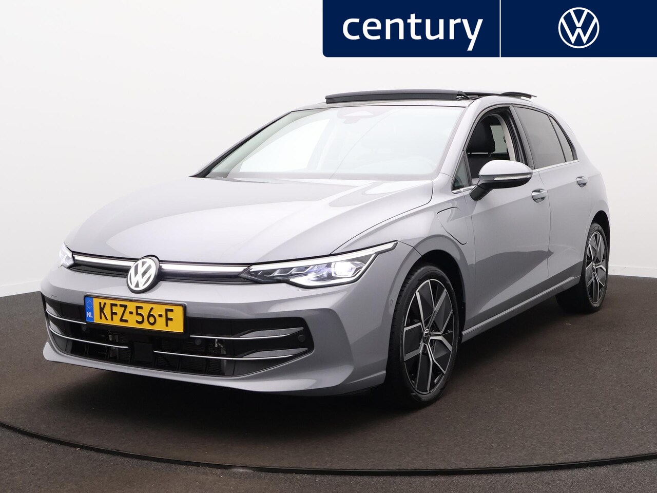 Volkswagen Golf - 1.5 eHybrid Style Edition | Panodak | Camera | ACC | Elek. Stoel | IQ-Light | - AutoWereld.nl