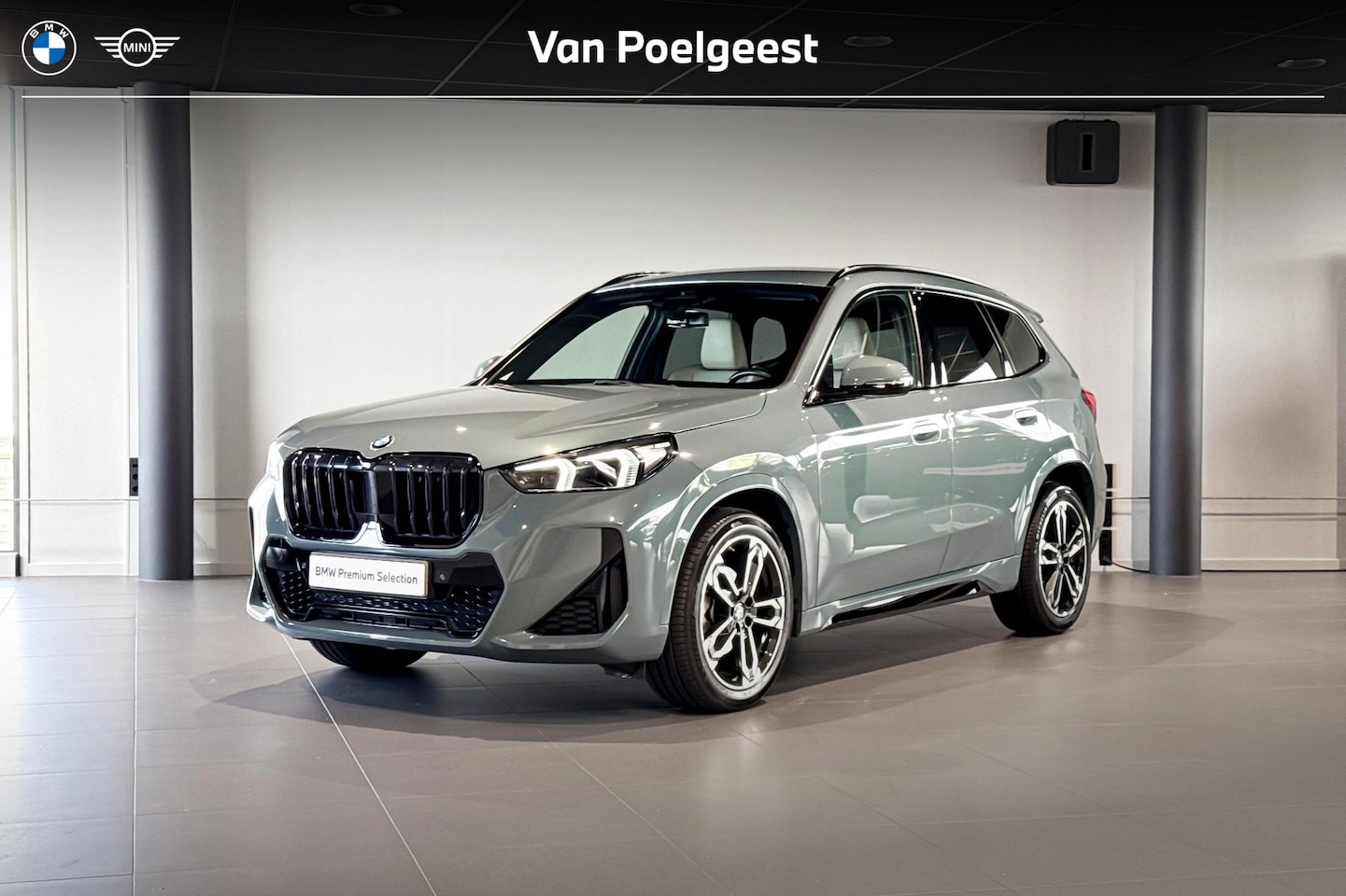 BMW X1 - sDrive18i | M Sport | Stoelverwarming | Achteruitrijcamera | Trekhaak | - AutoWereld.nl