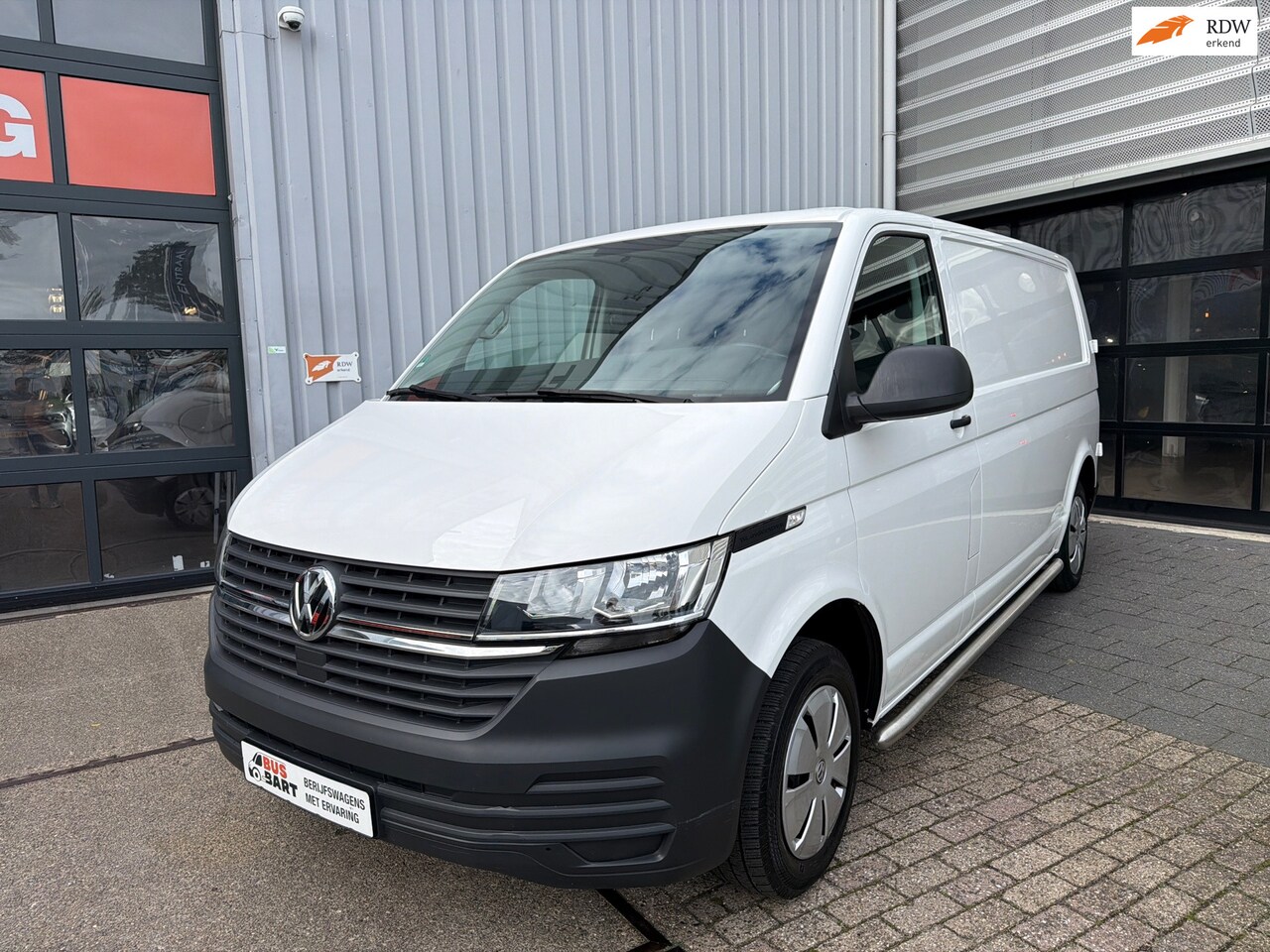 Volkswagen Transporter - 2.0 TDI L2H3 28 2.0 TDI L2H3 28 - AutoWereld.nl