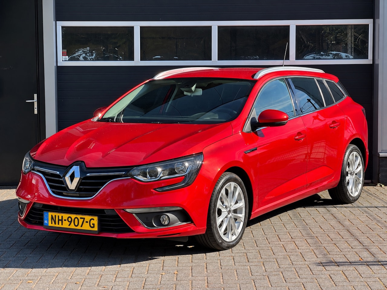 Renault Mégane Estate - 1.2 TCe Zen Navi, Cruise, Climate Control, NAP - AutoWereld.nl