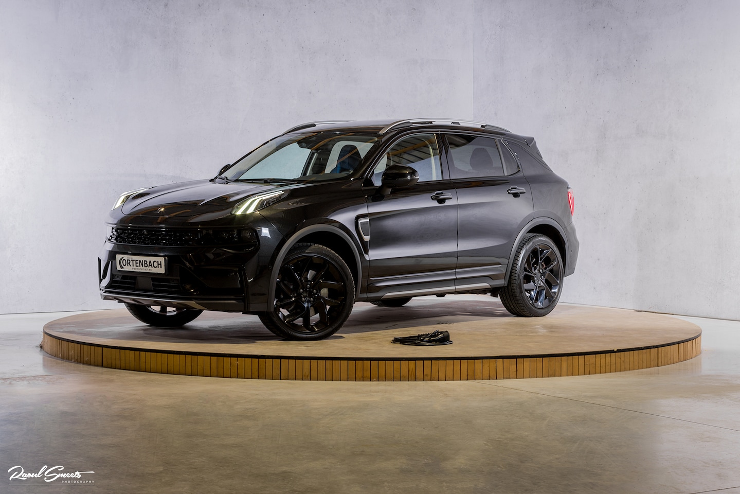 Lynk & Co 01 - 1.5 Full Black | ALL-IN PRIJZEN – inclusief onderhoud, originele & Co software-update en 1 - AutoWereld.nl