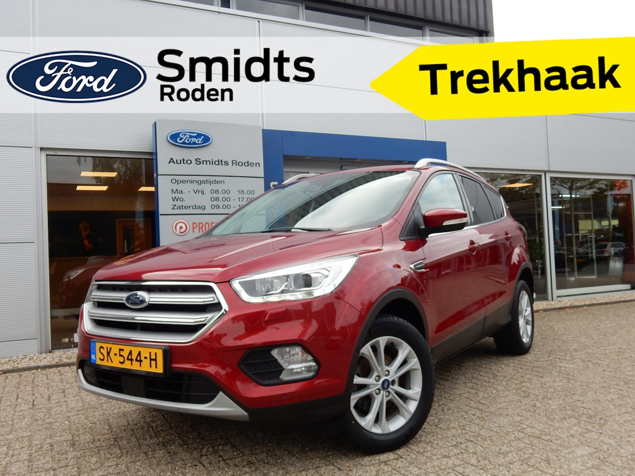 Ford Kuga - 150PK EcoBoost Titanium | Xenon | Trekhaak 2.000KG trekgew. | Elektr. achterklep | Adapt. - AutoWereld.nl