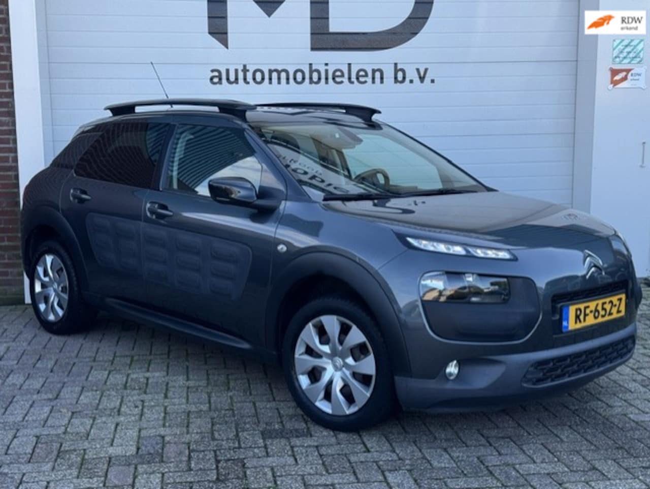 Citroën C4 Cactus - 1.2 Feel - Dealer onderhouden - LED - Navi - AutoWereld.nl