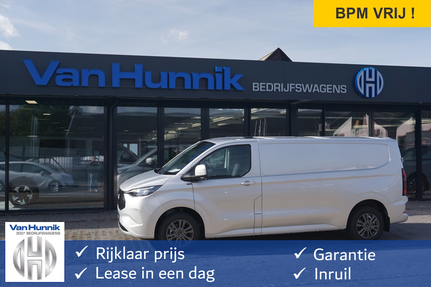 Ford Transit Custom - e-Transit 340L 218PK 71KWH Limited AUT BPM VRIJ!! Navi, ACC, 360° Cam, 17" LM NR. EC31 - AutoWereld.nl
