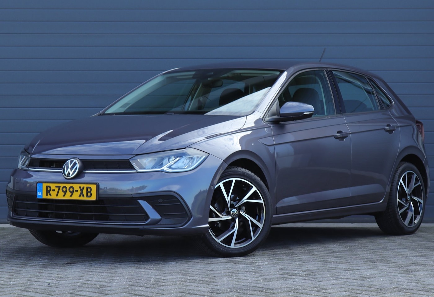 Volkswagen Polo - 1.0 TSI Style / Automaat / Carplay / Camera - AutoWereld.nl