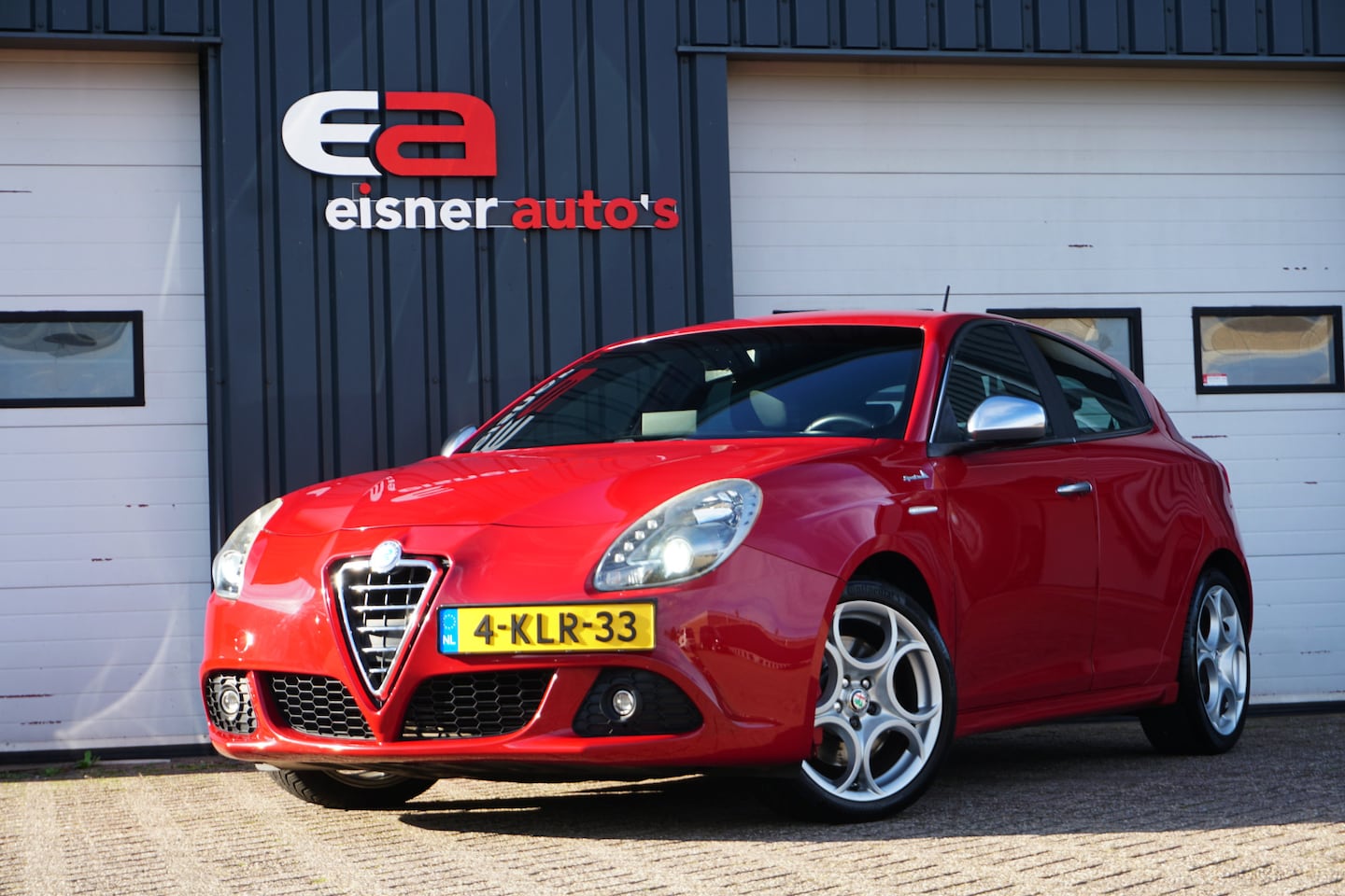 Alfa Romeo Giulietta - 1.4 T 170 PK Limited Edition | XENON | HALF LEDER | ECC | NAVI | - AutoWereld.nl