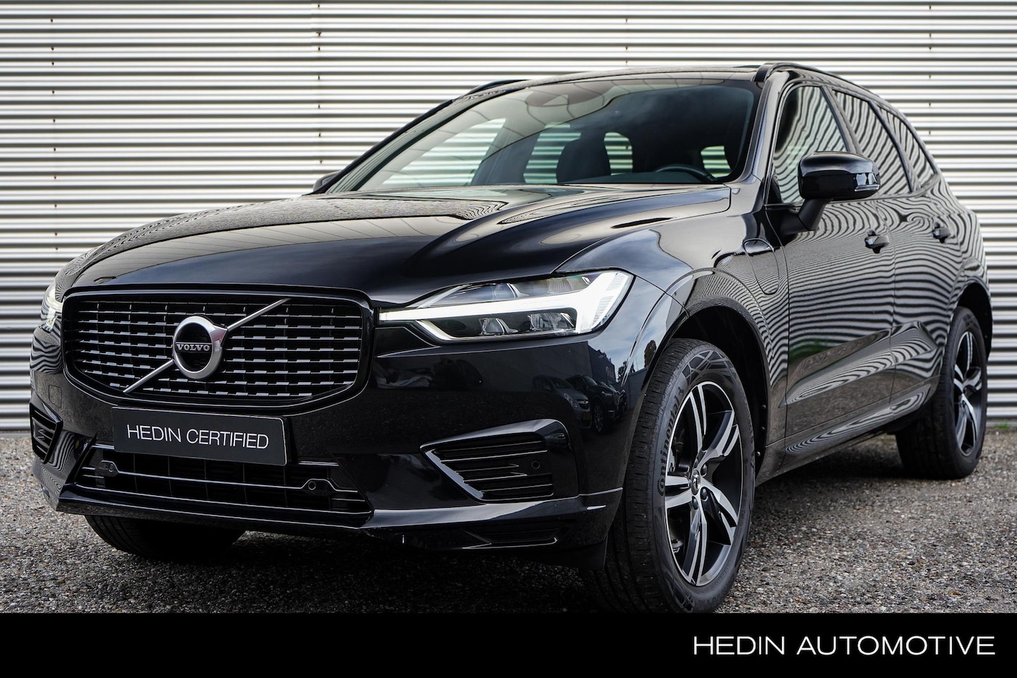 Volvo XC60 - Recharge T8 390pk AWD R-Design | Pano. Dak | Standkachel met app | Keyless | Premium Audio - AutoWereld.nl