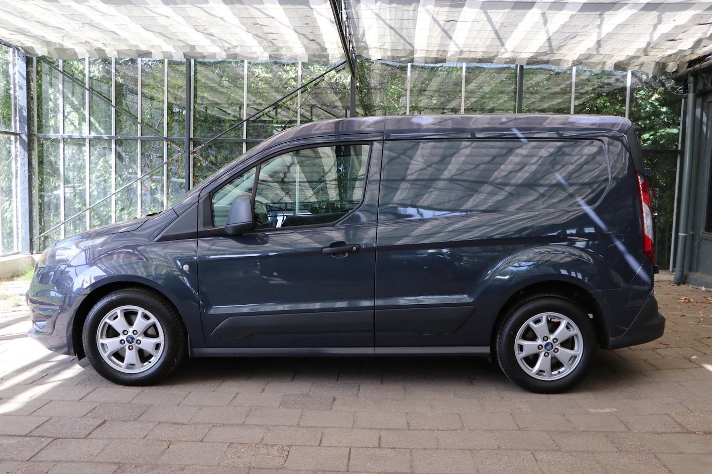 Ford Transit Connect - 1.6 TDCI L1 Trend / Airco / PDC / Rijklaarprijs! - AutoWereld.nl