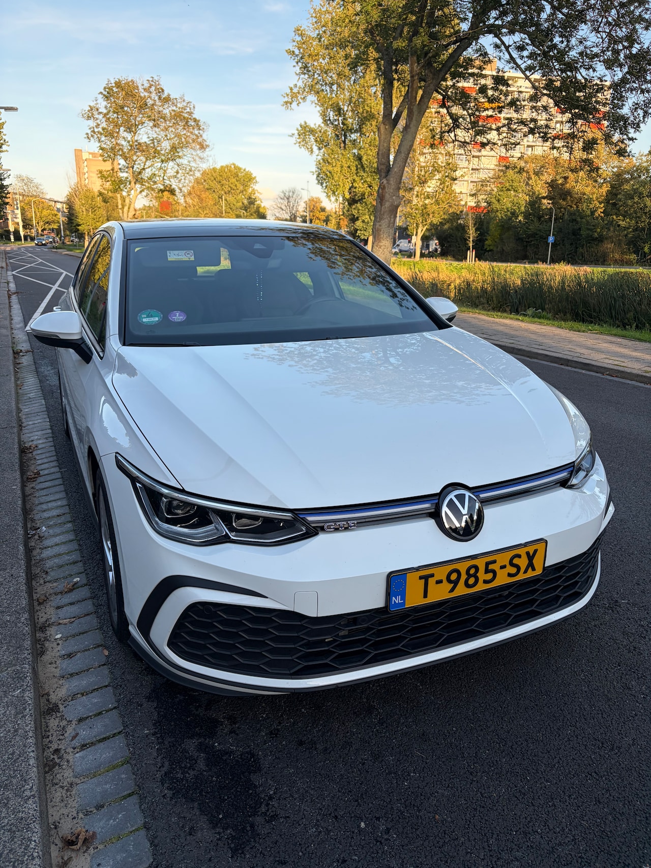 Volkswagen Golf - 1.4 eHybrid GTE Panoramadak | Dealeronderhouden - AutoWereld.nl