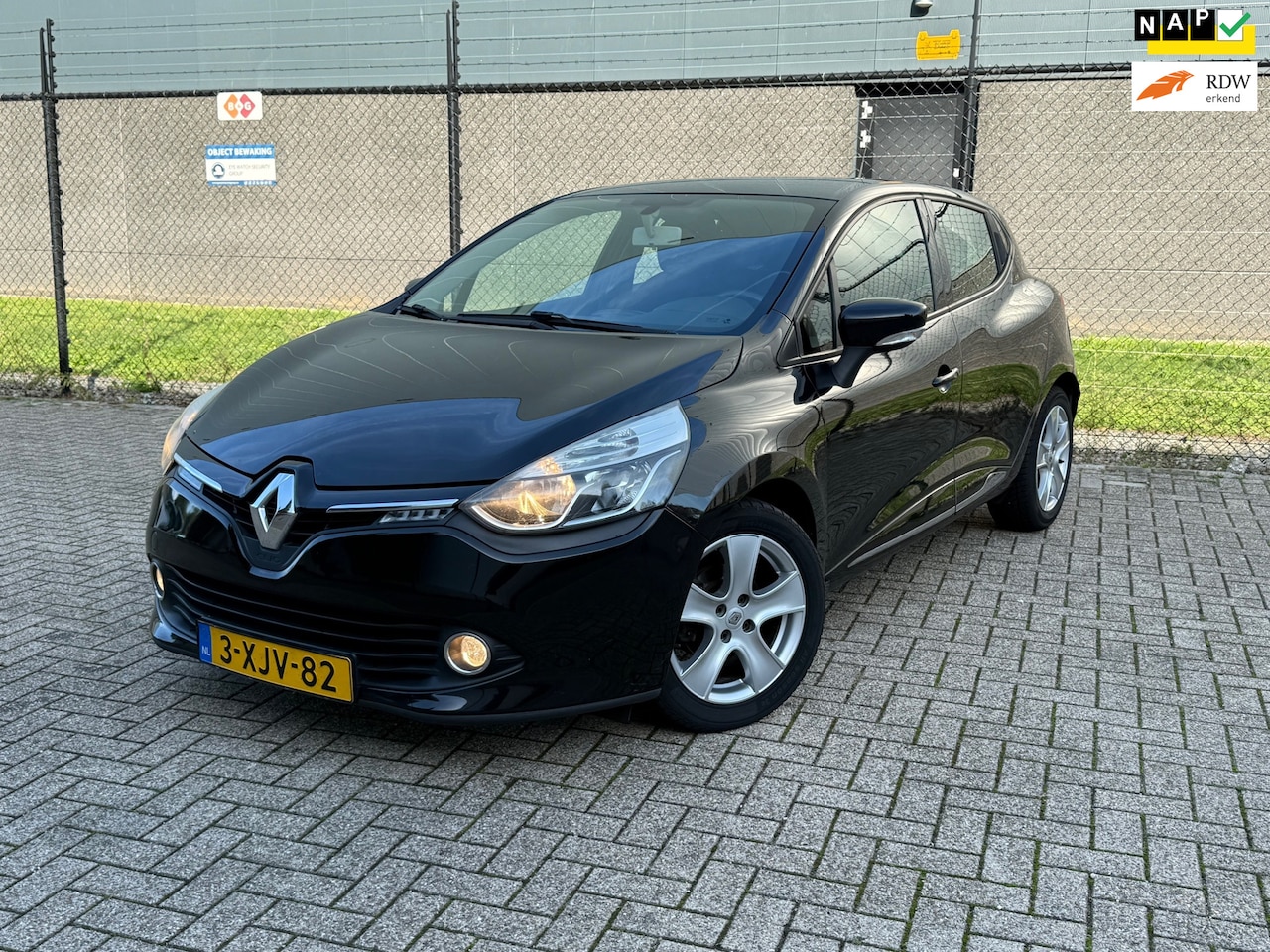 Renault Clio - 0.9 TCe Expression |Navi| |CruiseControl| - AutoWereld.nl