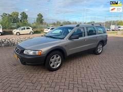 Volvo XC70 - 2.5 T Summum - APK 10-2027 - Automaat - Trekhaak - Carplay- Leder - Dealer onderhouden