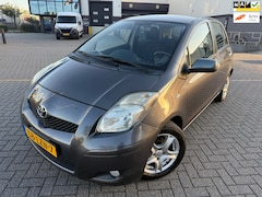 Toyota Yaris - 1.3 VVTi Aspiration*NAVI*PARKSENSOREN*NEW APK*AIRCO*ELKT-RAAM*NAP