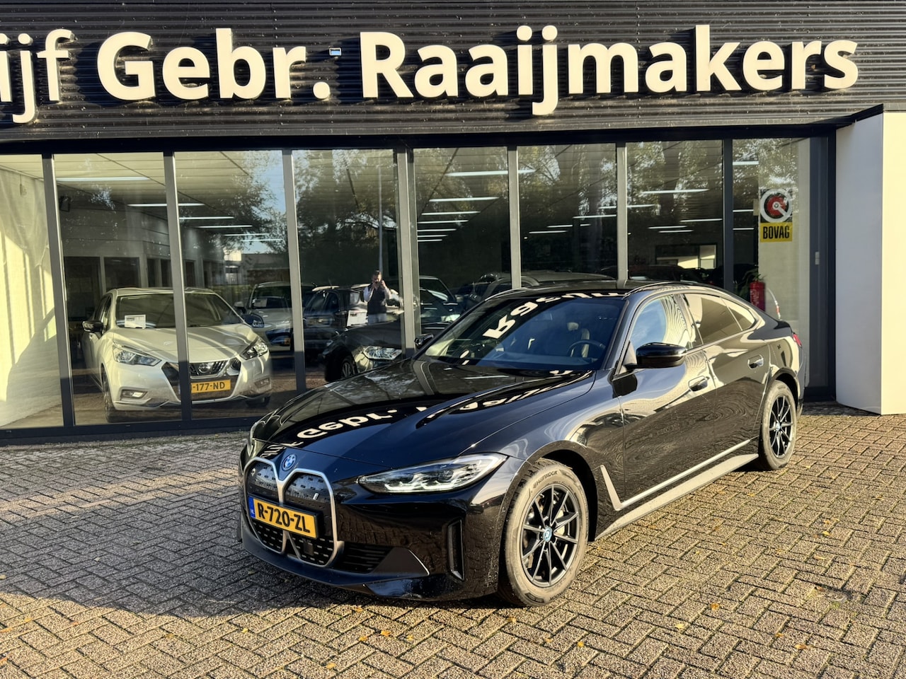 BMW i4 - eDrive40 84 kWh*93%SOH*Leder*Navi*Camera*EXPORTPRIJS* - AutoWereld.nl