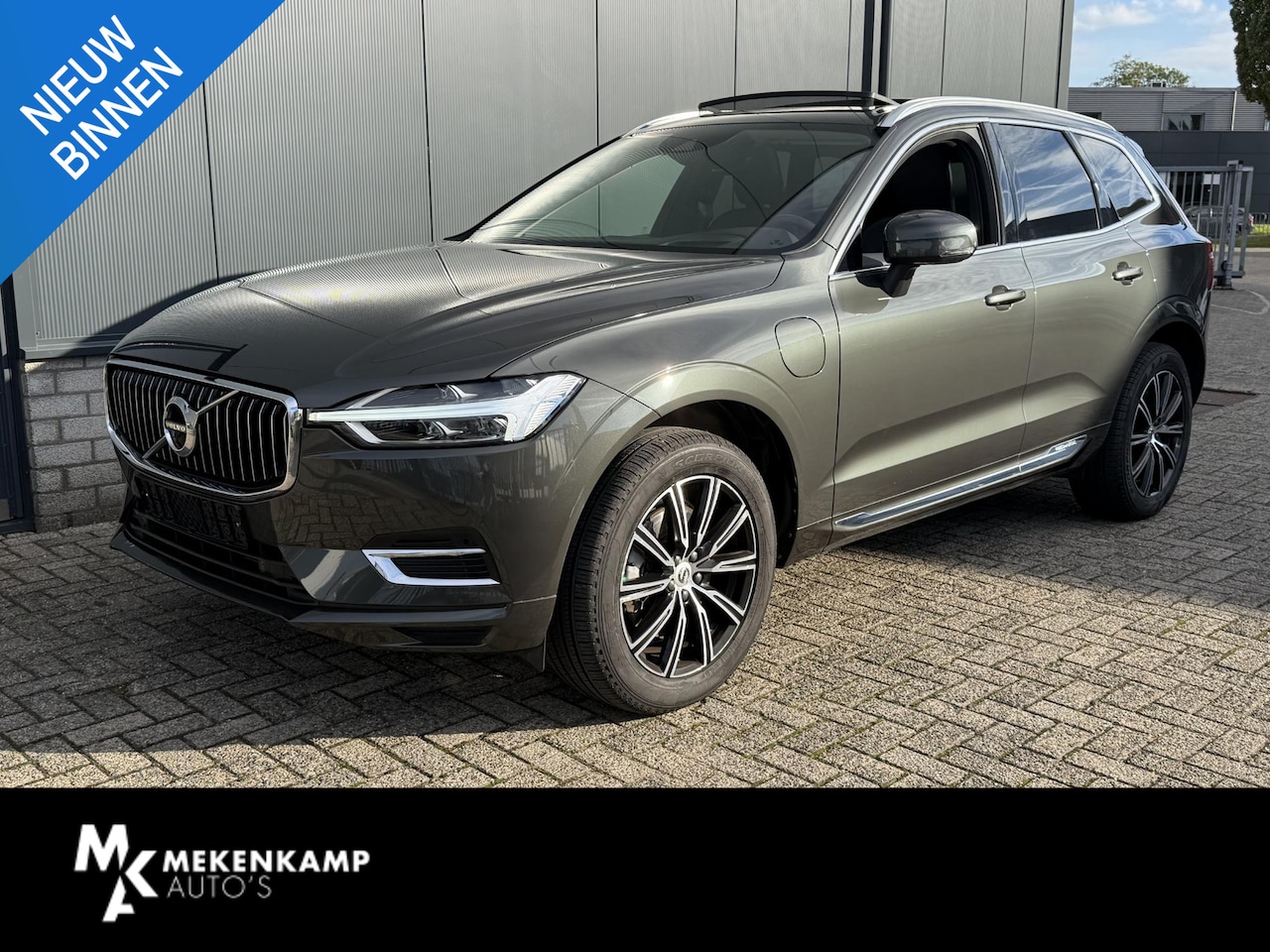 Volvo XC60 - 2.0 Recharge T6 AWD Inscription 19"/Panoramadak/Trekhaak/Leder + memory/Adaptieve cruise/S - AutoWereld.nl