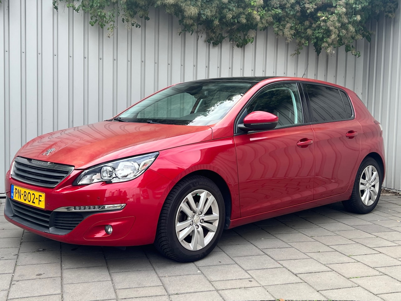 Peugeot 308 - 1.2 PureTech Blue Lease Executive|90000KM|Pano|Navi| - AutoWereld.nl