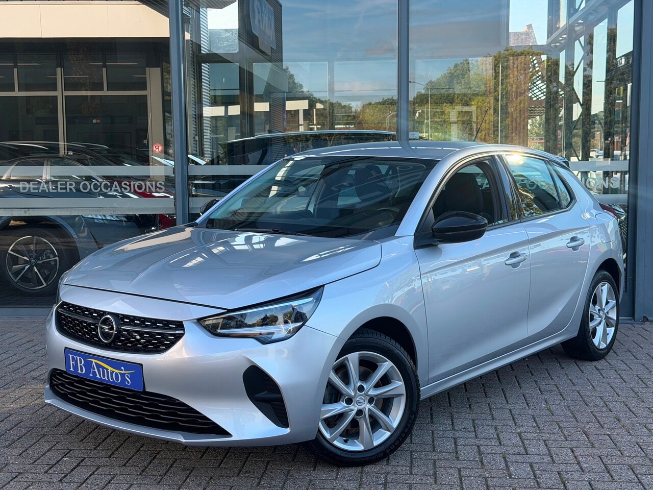 Opel Corsa - 1.2 Airco Lmv Cruise Automaat - AutoWereld.nl