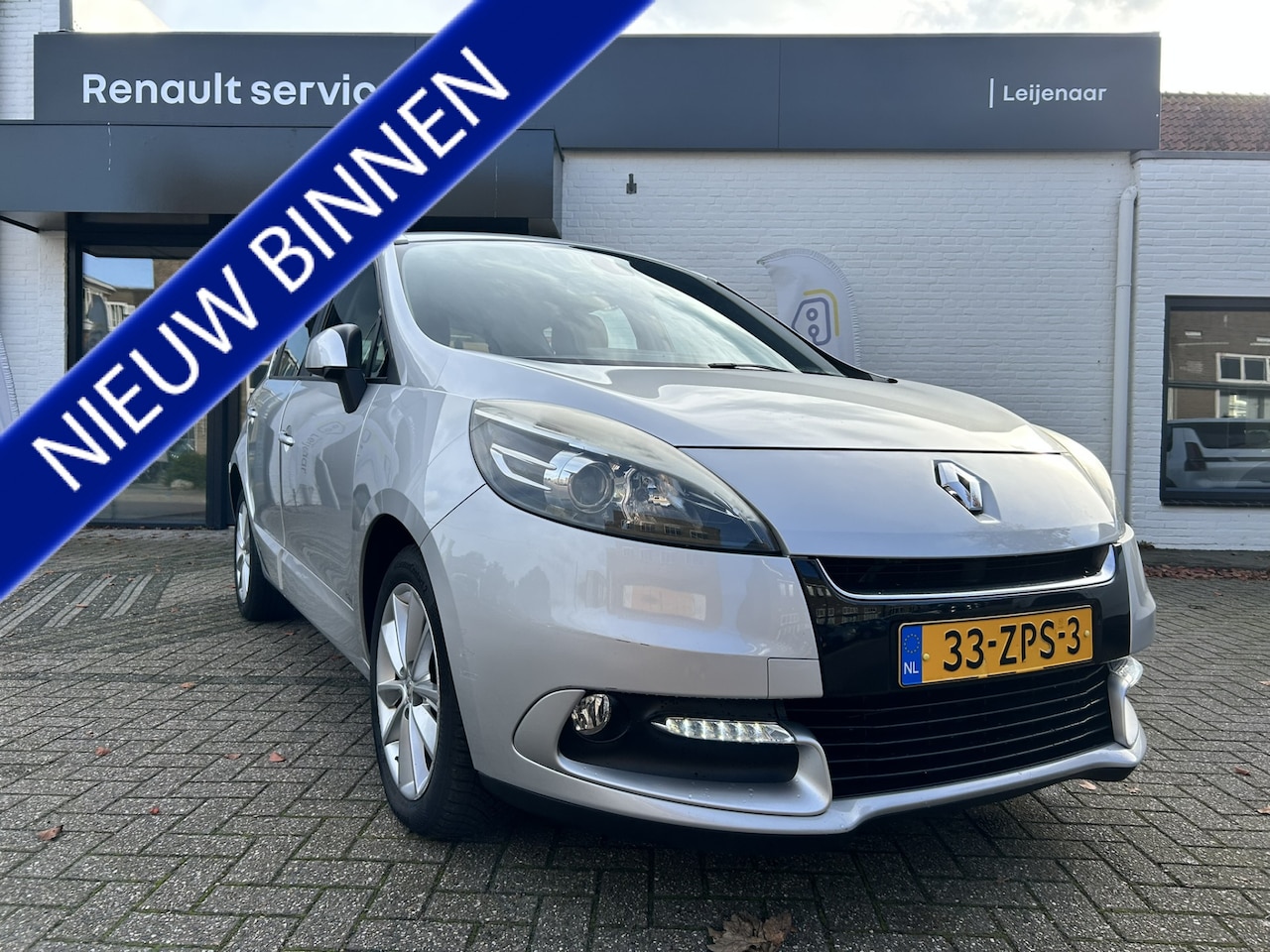 Renault Scénic - 1.2 TCe Expression | Parkeersensoren | Bluetooth | Navigatie | Automatische Airco - AutoWereld.nl