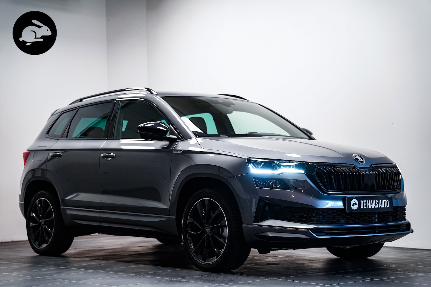 Skoda Karoq - 1.5 TSI ACT Sportline Business|Virtual|ÄCC|Stoelverwaring|LED - AutoWereld.nl