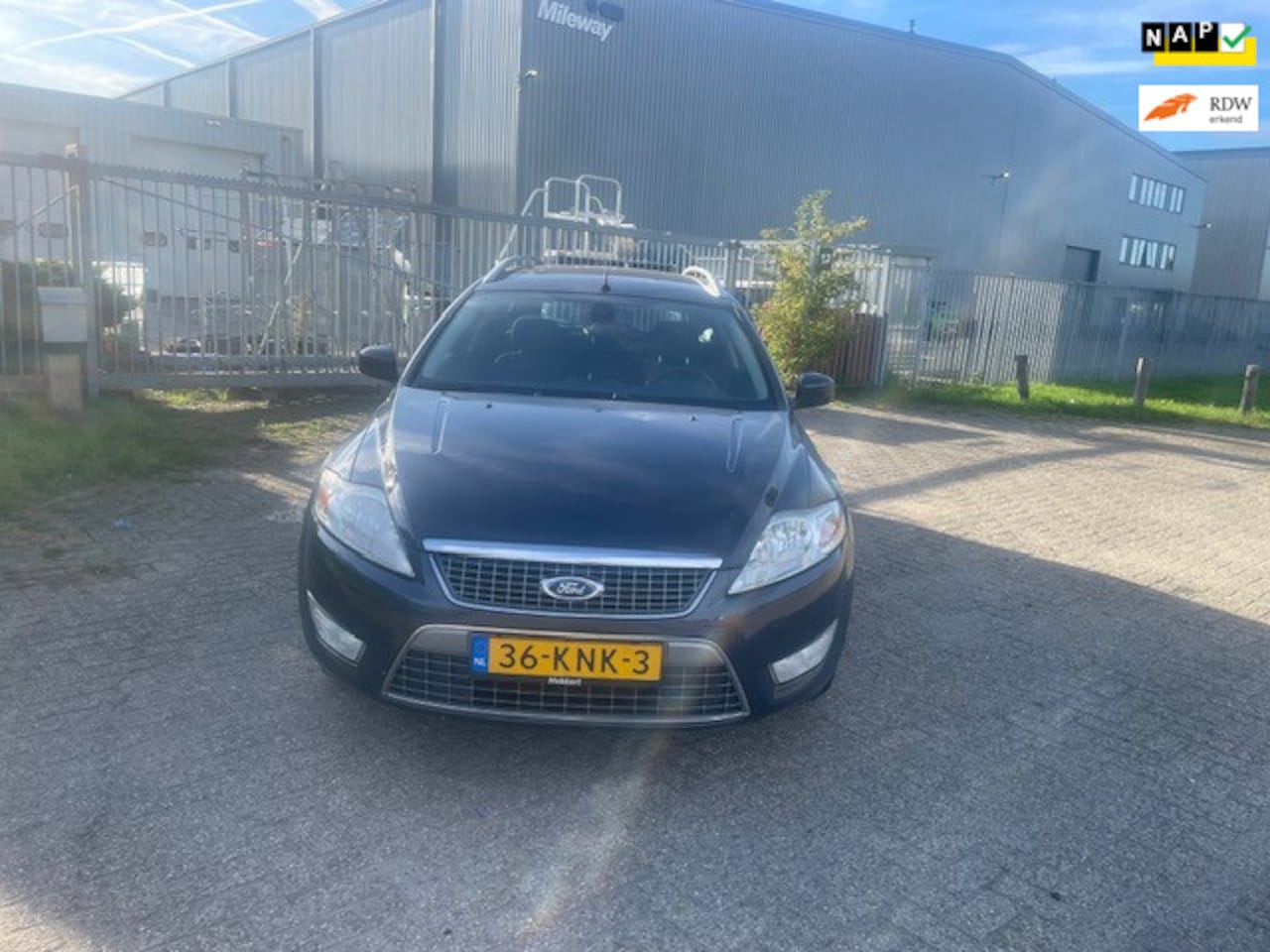 Ford Mondeo Wagon - 2.0-16V Limited 2.0-16V Limited - AutoWereld.nl
