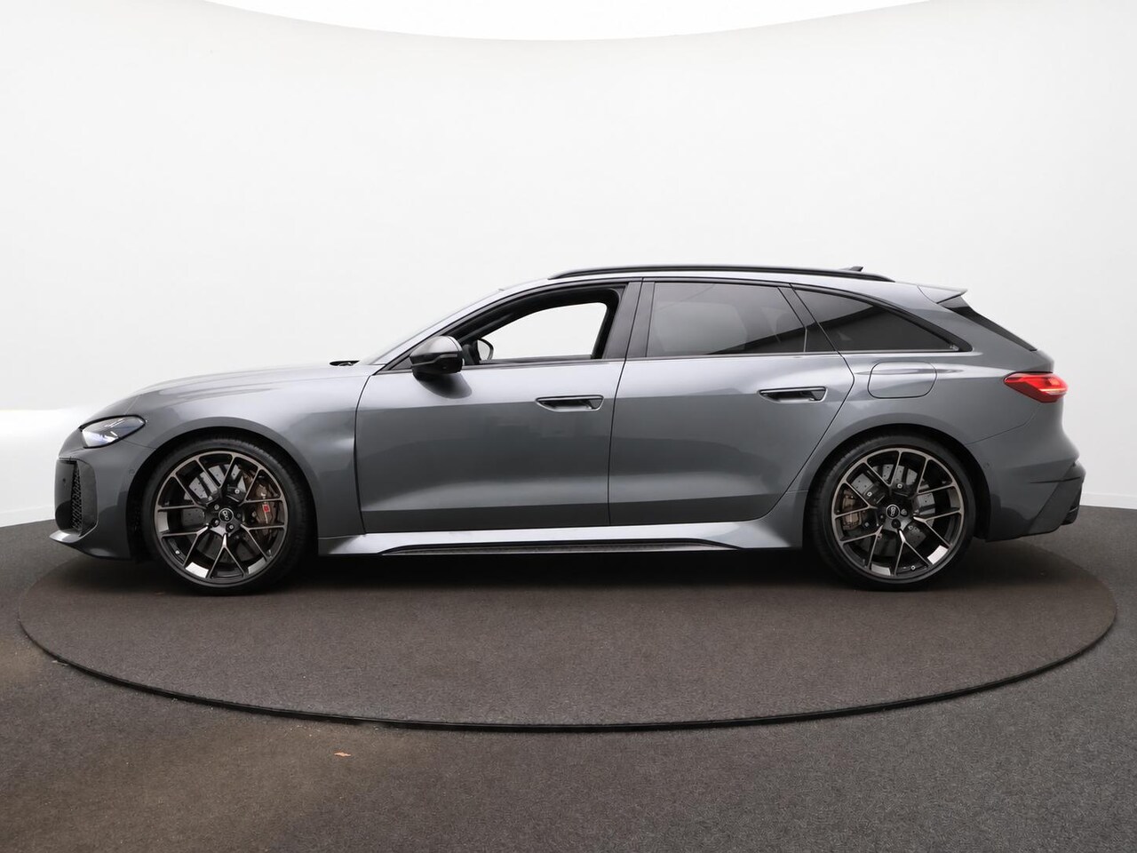 Audi RS5 - Avant RS 5 e-hybrid quattro | AUDI SPORTPAKKET | - AutoWereld.nl