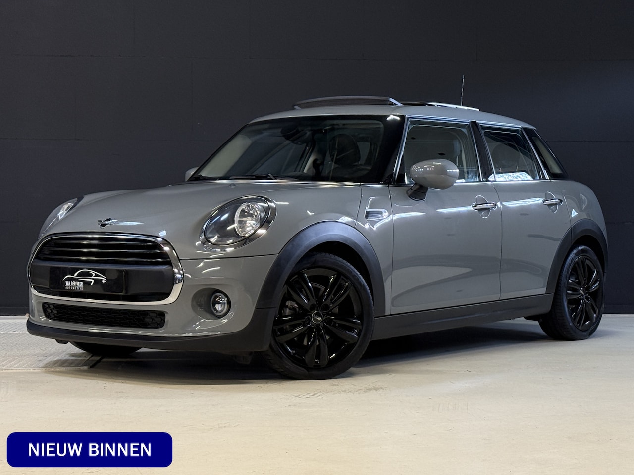 MINI 5-Deurs - 1.5 One Salt | Panoramadak | Apple Carplay | Cruise Control - AutoWereld.nl