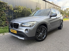 BMW X1 - sDrive18i Executive / NAVI / CRUISE / ALPINE / TREKHAAK / YOUNGTIMER / 174dkm NAP