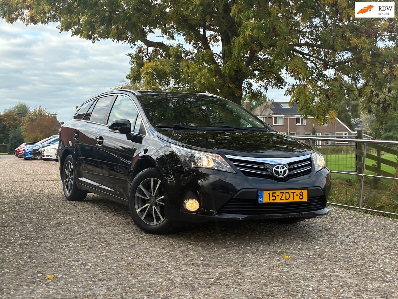 Toyota Avensis Wagon - 1.6 VVTi Business | Navi + Camera + Cruise Nu € 5.975,-!!! - AutoWereld.nl