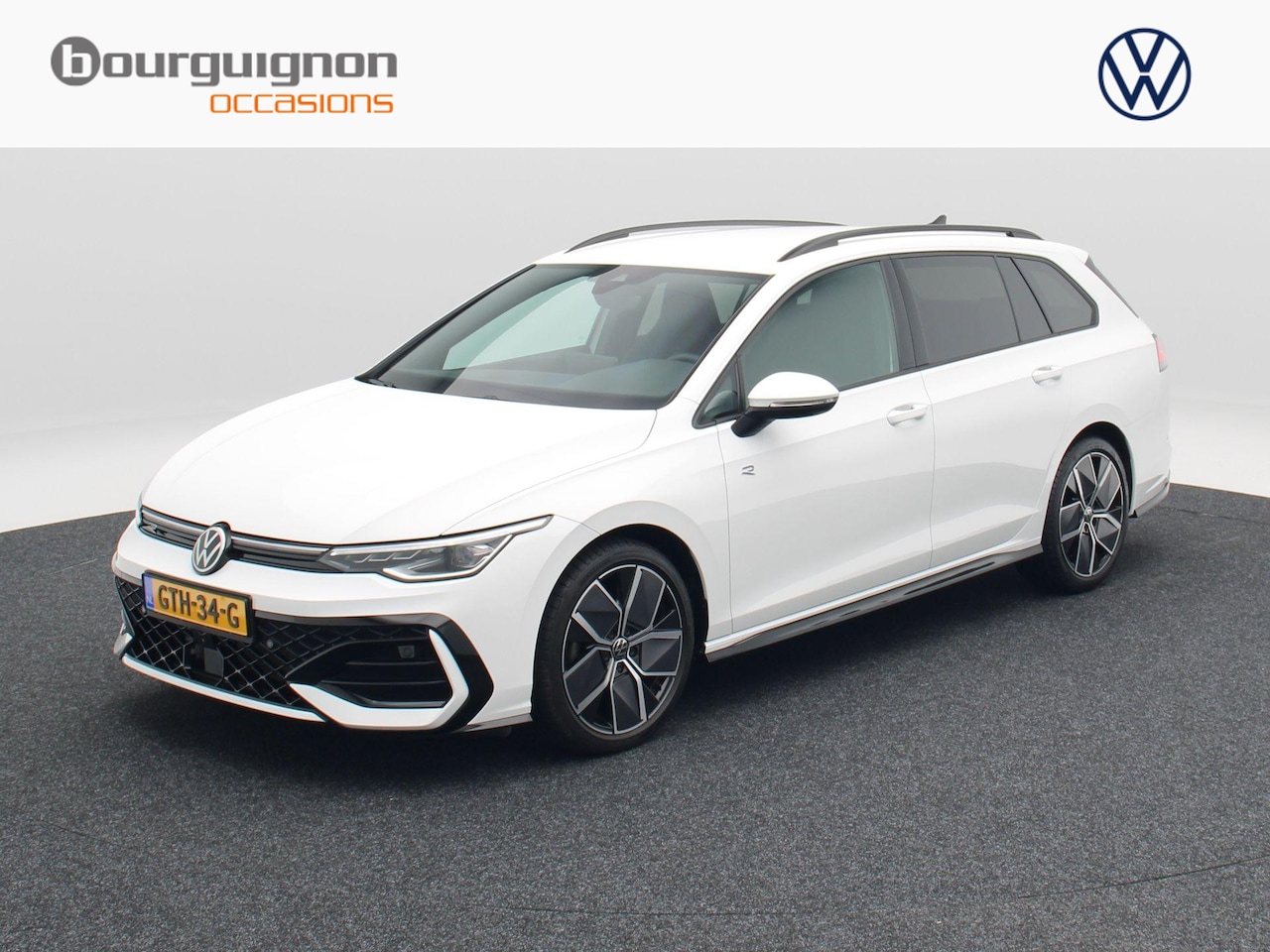 Volkswagen Golf Variant - 1.5 eTSi 115 Pk R-Line | Stoel/Stuurverwarming | 360 Camera | Adaptive Cruise | Navigatie - AutoWereld.nl
