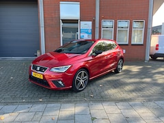 SEAT Ibiza - 1.0 TSI FR Business Intense De onderhoudshistorie is online geregistreerd bij de dealer en er ligt een uitdraai in de