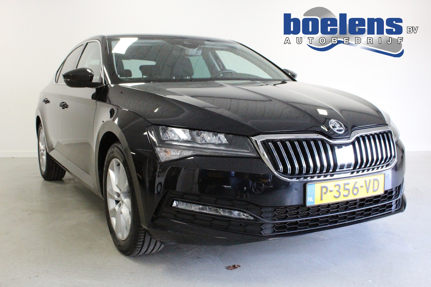 Skoda Superb - 1.5 TSI ACT Business Edition | NL-AUTO+N.A.P! | NAVIGATIE | DAB-RADIO | CARPLAY | PDC-V/A - AutoWereld.nl