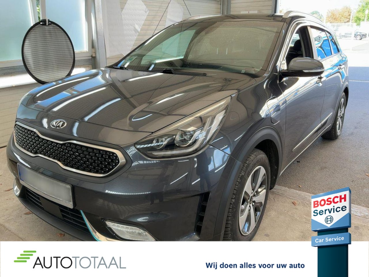 Kia Niro - 1.6 GDI PHEV Stoelverwarming - Parkeerhulp - Camera - Trekhaak - NAV - AutoWereld.nl