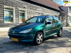 Peugeot 206 - 1.4 XR