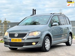 Volkswagen Touran - 1.4 TSI Optive|AUT|PSENSOR|TREKHAAK|HOGEINSTAP|CRUISE|AIRCO|BOEKJES