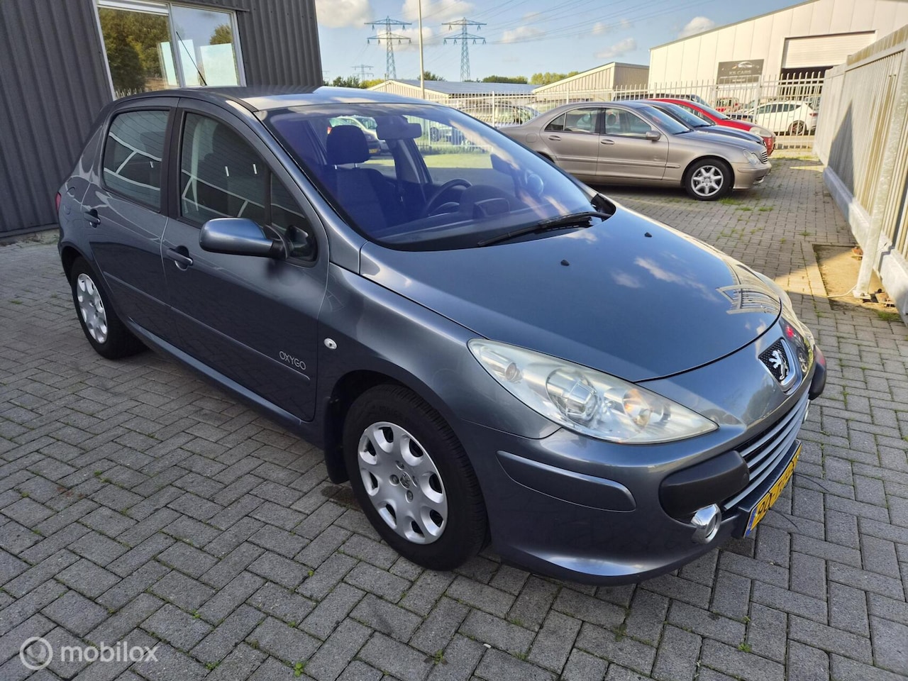 Peugeot 307 - 1.6-16V Oxygo Met NIEUW koppeling AIRCO/CRUISE APK 08/2027 - AutoWereld.nl