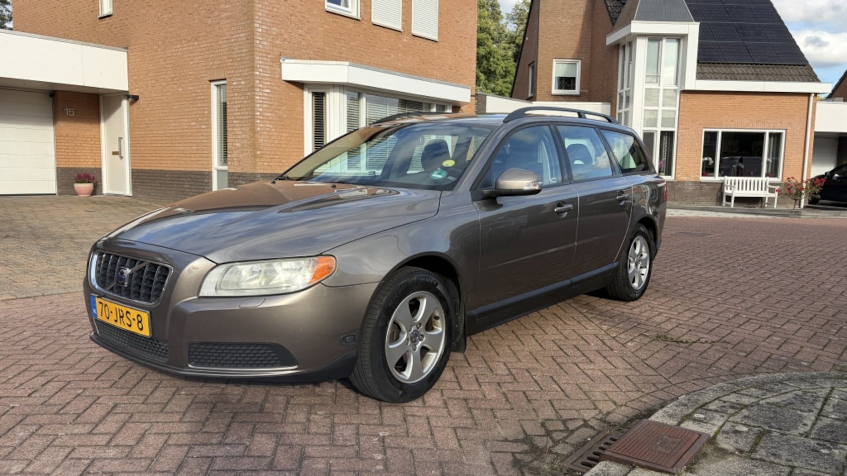Volvo V70 - 2.0F Kinetic I Stoelverw I Trekhaak APK nov 2027 - AutoWereld.nl